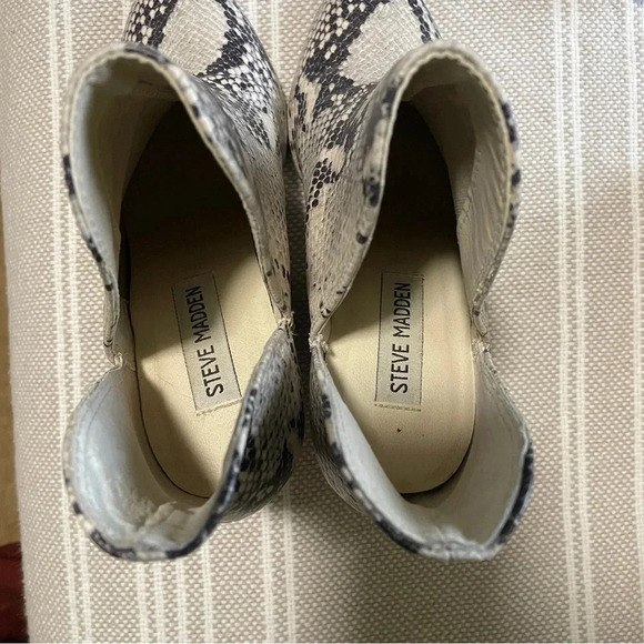 Steve Madden Snakeskin Ankle Boots- Size 7 - Picture 6 of 9